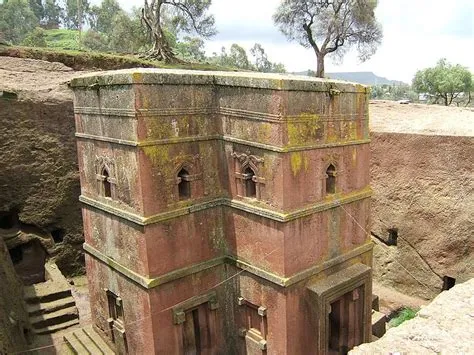  La Conquista de Lalibela por el Emperador Gebra Maskal: Un Legado de Fe y Arquitectura Monumental en la Etiopía Medieval